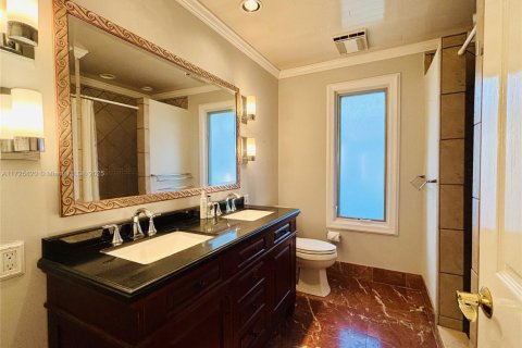 House in Palm Beach Gardens, Florida 4 bedrooms, 277.03 sq.m. № 1476062 - photo 16