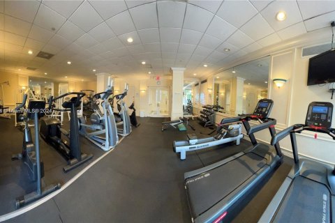 Condo in Miami Beach, Florida, 2 bedrooms  № 1729572 - photo 15