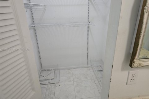 Condominio en venta en Lauderhill, Florida, 2 dormitorios, 99.41 m2 № 1479497 - foto 8