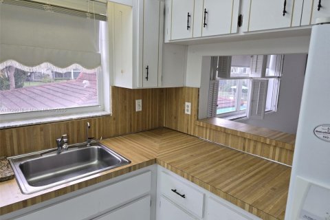 Condominio en venta en Lauderhill, Florida, 2 dormitorios, 99.41 m2 № 1479497 - foto 7