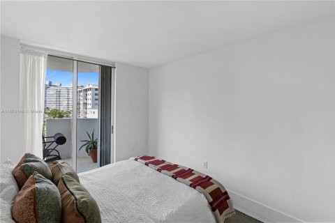 Condominio en venta en Miami Beach, Florida, 2 dormitorios, 99.41 m2 № 1877628 - foto 18
