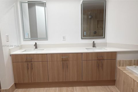 Condo in Aventura, Florida, 1 bedroom  № 2055532 - photo 6