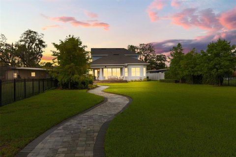 House in Orlando, Florida 4 bedrooms, 309.27 sq.m. № 2216700 - photo 7