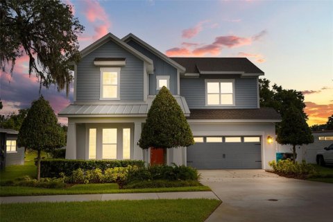 House in Orlando, Florida 4 bedrooms, 309.27 sq.m. № 2216700 - photo 5