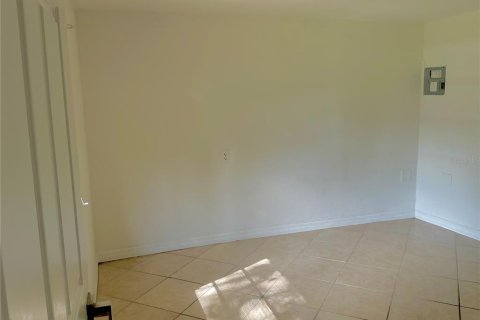 Appartement à louer à Kissimmee, Floride: 3 chambres, 96.8 m2 № 2127796 - photo 3