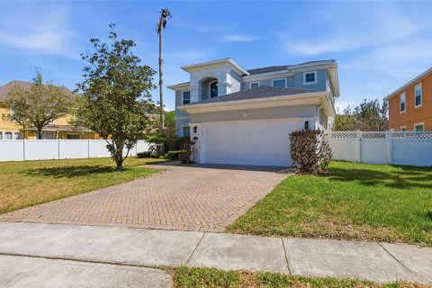 Villa ou maison à Orlando, Floride 4 chambres, 240.43 m2 № 2142380