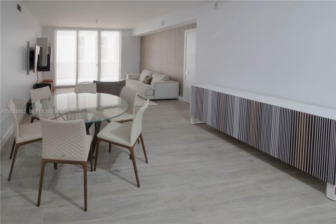 Снять в аренду кондоминиум в Майами, Флорида 3 спальни, 147.9м2, № 1992383 - фото 7