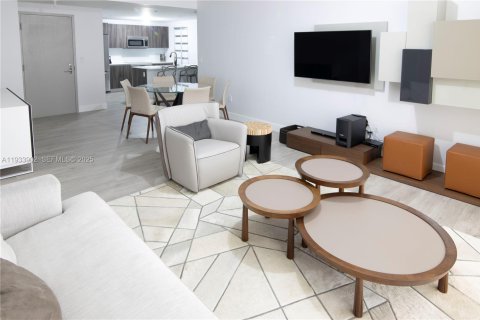 Снять в аренду кондоминиум в Майами, Флорида 3 спальни, 147.9м2, № 1992383 - фото 5