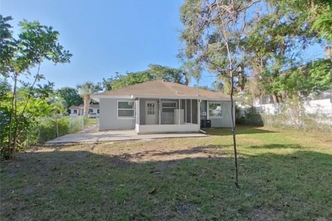 Casa en alquiler en Saint Petersburg, Florida, 3 dormitorios, 102.01 m2 № 1912412 - foto 15