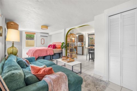 Villa ou maison à vendre à Saint Petersburg, Floride: 2 chambres, 97.55 m2 № 2095234 - photo 7