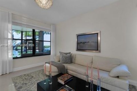 Купить таунхаус в Майами-Лейкс, Флорида 3 спальни, 119.66м2, № 2025340 - фото 5