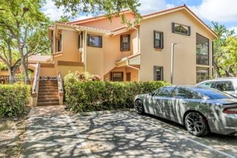 Таунхаус в Майами-Лейкс, Флорида 3 спальни, 119.66м2 № 2025340