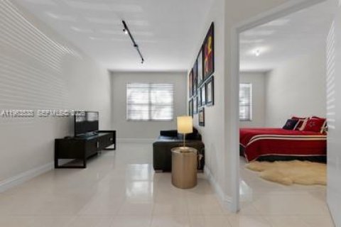 Купить таунхаус в Майами-Лейкс, Флорида 3 спальни, 119.66м2, № 2025340 - фото 29