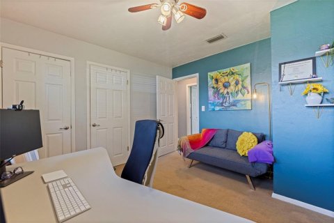 House in Saint Petersburg, Florida 3 bedrooms, 154.4 sq.m. № 1852767 - photo 30