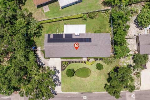 House in Saint Petersburg, Florida 3 bedrooms, 154.4 sq.m. № 1852767 - photo 6
