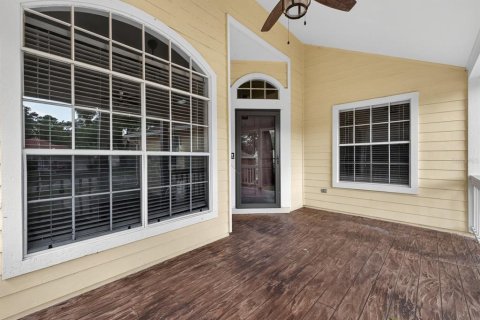 House in Apopka, Florida 3 bedrooms, 126.63 sq.m. № 2157351 - photo 4