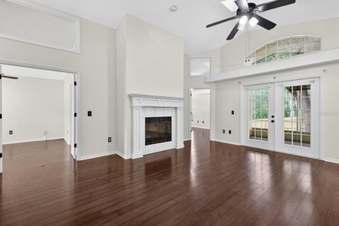 House in Apopka, Florida 3 bedrooms, 126.63 sq.m. № 2157351 - photo 6