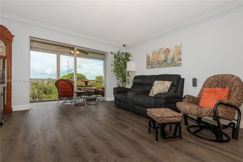 Condominio en venta en Hollywood, Florida, 2 dormitorios, 92.16 m2 № 1948392 - foto 13