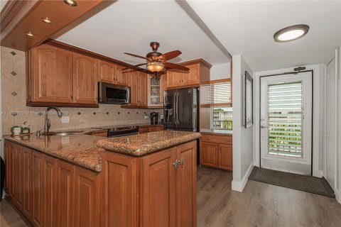 Condominio en venta en Hollywood, Florida, 2 dormitorios, 92.16 m2 № 1948392 - foto 7