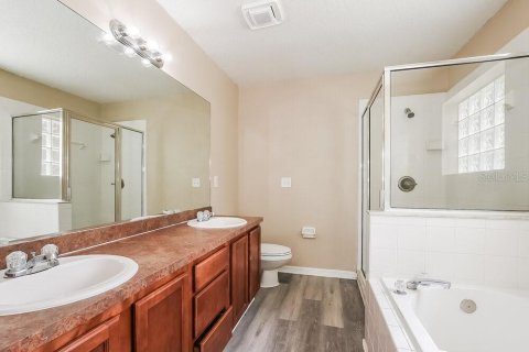 Villa ou maison à louer à Minneola, Floride: 3 chambres, 141.03 m2 № 2100054 - photo 11