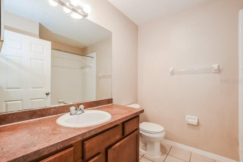 Villa ou maison à louer à Minneola, Floride: 3 chambres, 141.03 m2 № 2100054 - photo 15