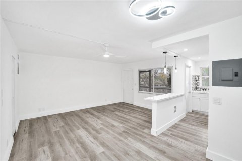 Studio in the Condo in Hollywood, Florida  № 2171513 - photo 15