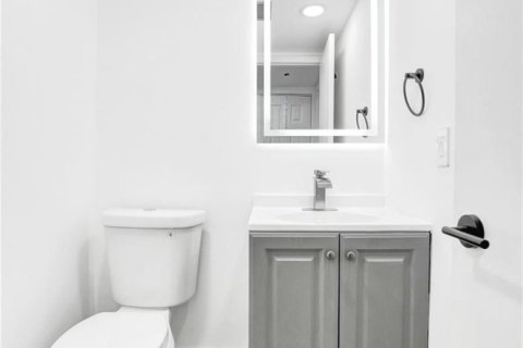 Studio in the Condo in Hollywood, Florida  № 2171513 - photo 28