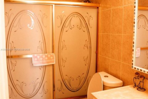 Condo in Aventura, Florida, 1 bedroom № 2091335 - photo 10