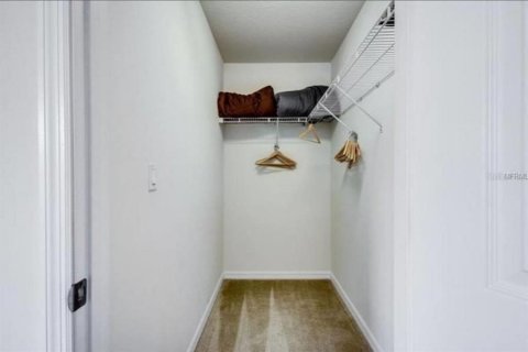 Casa en venta en Kissimmee, Florida, 4 dormitorios, 189.33 m2 № 1679264 - foto 16