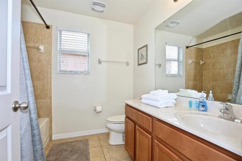 Casa en venta en Kissimmee, Florida, 4 dormitorios, 189.33 m2 № 1679264 - foto 15