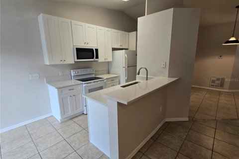 Villa ou maison à louer à Deltona, Floride: 3 chambres, 125.42 m2 № 2383648 - photo 14