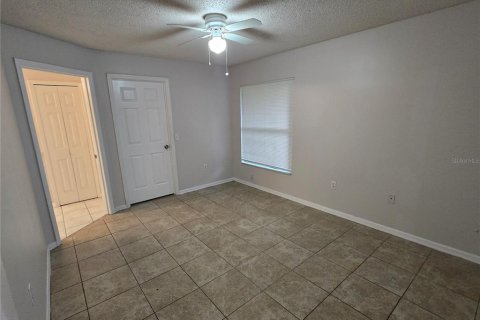 Villa ou maison à louer à Deltona, Floride: 3 chambres, 125.42 m2 № 2383648 - photo 9