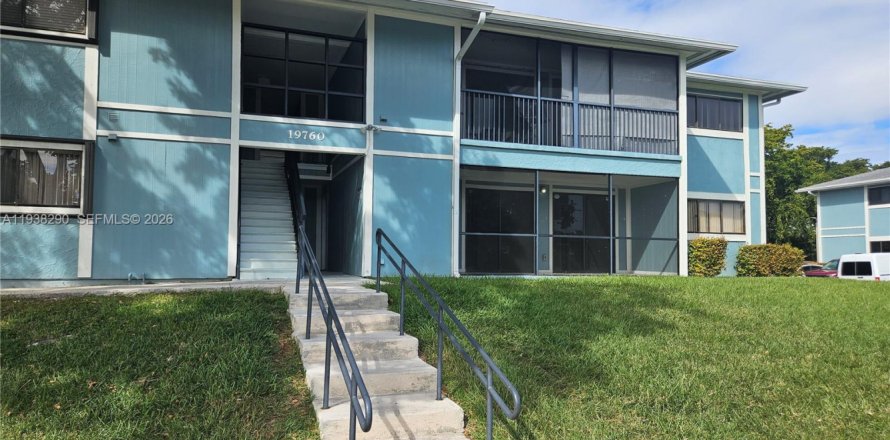 Кондоминиум с 2 спальнями в Катлер-Бей, Флорида № 1996103