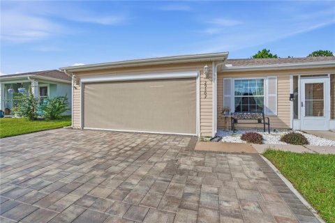 House in San Antonio, Florida 2 bedrooms, 132.01 sq.m. № 2419670 - photo 9