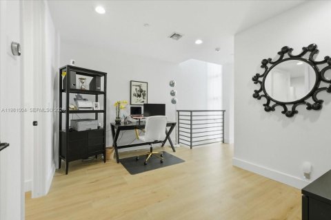 Купить таунхаус в Форт-Лодердейл, Флорида 3 спальни, 314.57м2, № 2045428 - фото 25