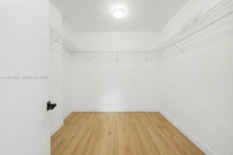 Купить таунхаус в Форт-Лодердейл, Флорида 3 спальни, 314.57м2, № 2045428 - фото 28