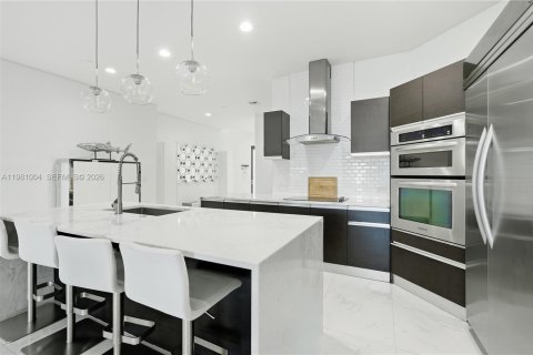 Купить таунхаус в Форт-Лодердейл, Флорида 3 спальни, 314.57м2, № 2045428 - фото 11