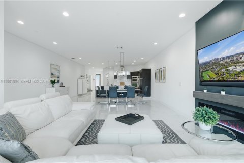 Купить таунхаус в Форт-Лодердейл, Флорида 3 спальни, 314.57м2, № 2045428 - фото 8