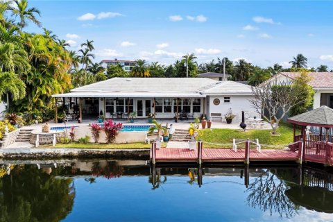 House in Fort Lauderdale, Florida 3 bedrooms, 191.94 sq.m. № 2254306 - photo 17