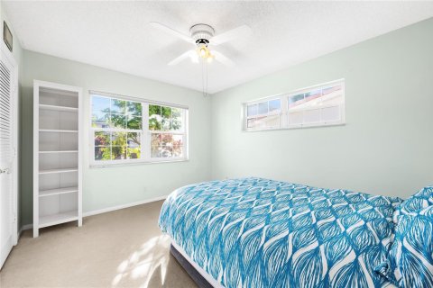 House in Fort Lauderdale, Florida 3 bedrooms, 191.94 sq.m. № 2254306 - photo 22