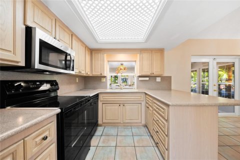House in Fort Lauderdale, Florida 3 bedrooms, 191.94 sq.m. № 2254306 - photo 18