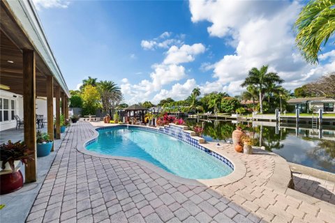 House in Fort Lauderdale, Florida 3 bedrooms, 191.94 sq.m. № 2254306 - photo 3