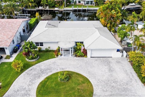 House in Fort Lauderdale, Florida 3 bedrooms, 191.94 sq.m. № 2254306 - photo 6