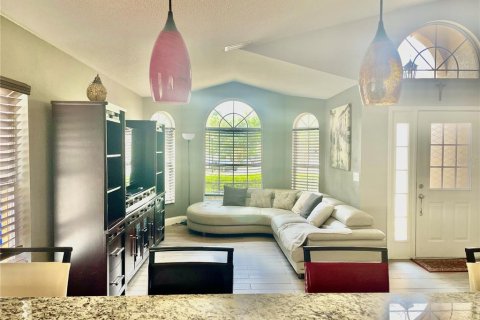 House in Oviedo, Florida 3 bedrooms, 135.17 sq.m. № 1795919 - photo 15