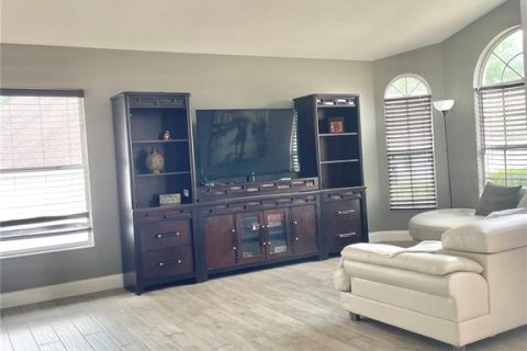 House in Oviedo, Florida 3 bedrooms, 135.17 sq.m. № 1795919 - photo 8