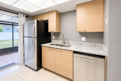 Casa en alquiler en Kissimmee, Florida, 2 dormitorios, 81.29 m2 № 2350172 - foto 6