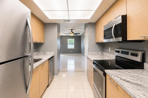 Casa en alquiler en Kissimmee, Florida, 2 dormitorios, 81.29 m2 № 2350172 - foto 8