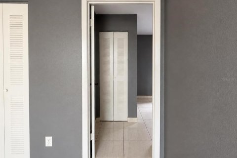 Casa en alquiler en Kissimmee, Florida, 2 dormitorios, 81.29 m2 № 2350172 - foto 10