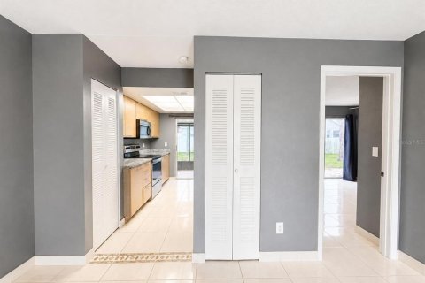 Casa en alquiler en Kissimmee, Florida, 2 dormitorios, 81.29 m2 № 2350172 - foto 9