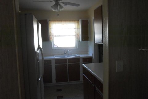 Casa en alquiler en Deltona, Florida, 2 dormitorios, 87.24 m2 № 1900502 - foto 3